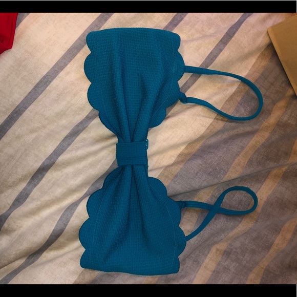 Cute Ruffle blue bikini top - Picture 3 of 5